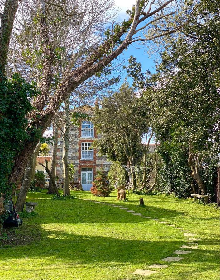Lala Mundi Bed & Breakfast Brading Ngoại thất bức ảnh