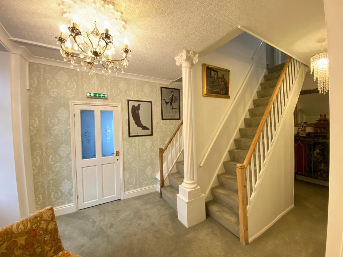 Lala Mundi Bed & Breakfast Brading Ngoại thất bức ảnh