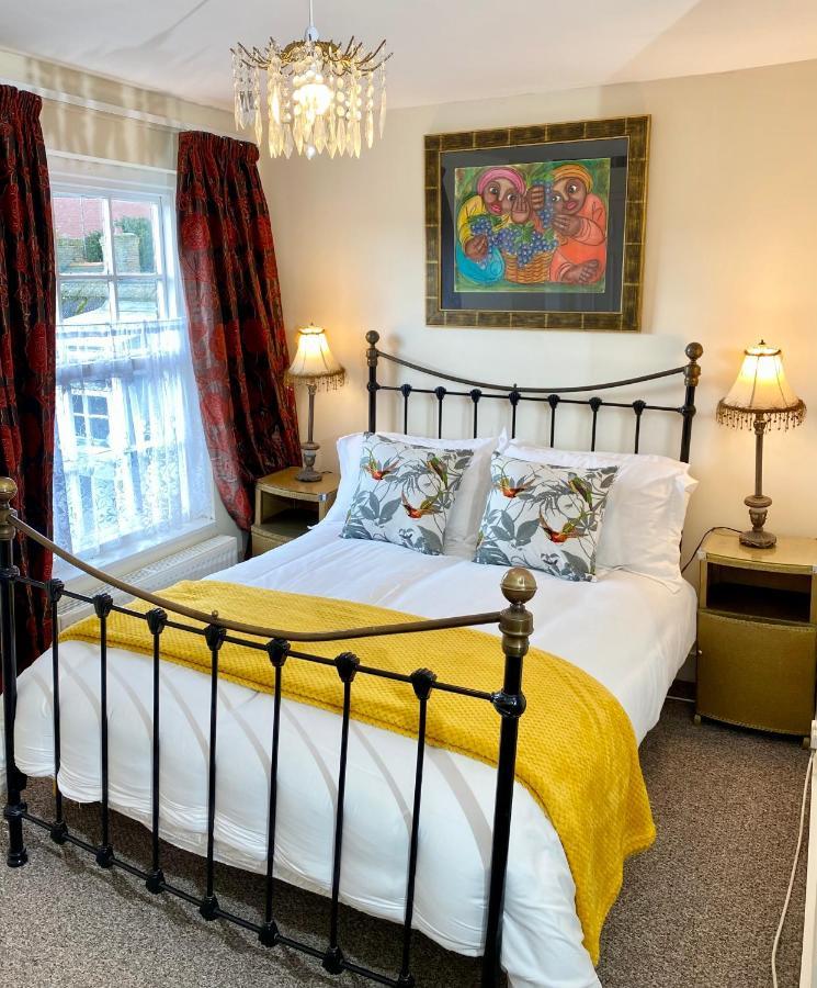 Lala Mundi Bed & Breakfast Brading Ngoại thất bức ảnh