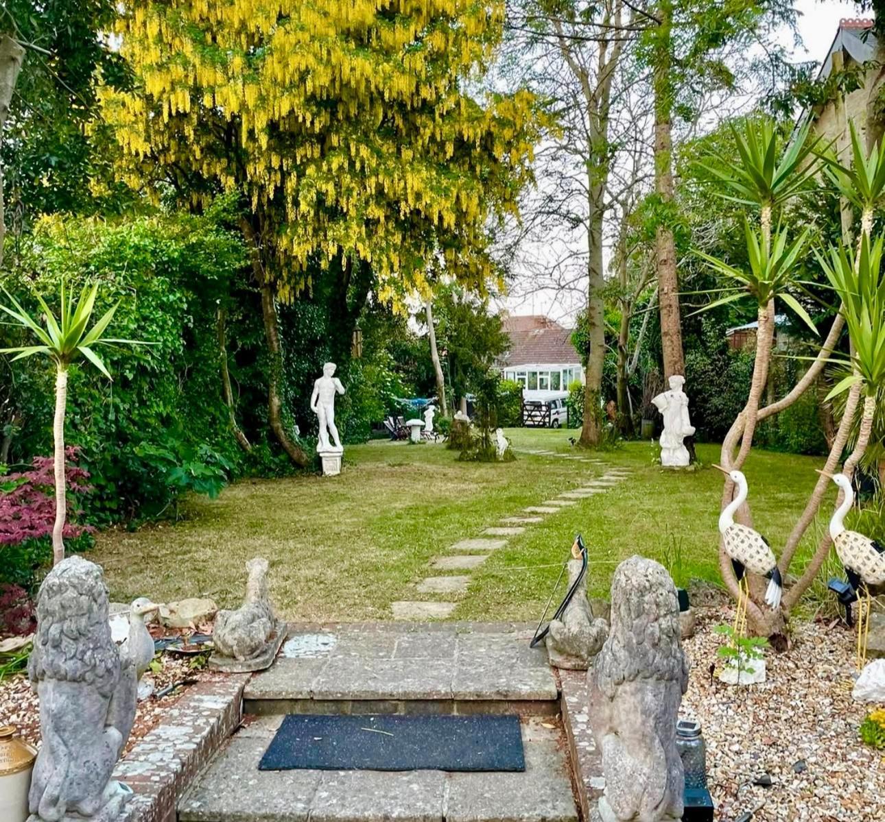 Lala Mundi Bed & Breakfast Brading Ngoại thất bức ảnh